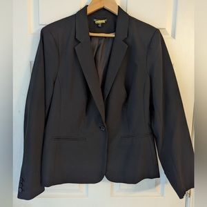 Black women’s business jacket, size 18.